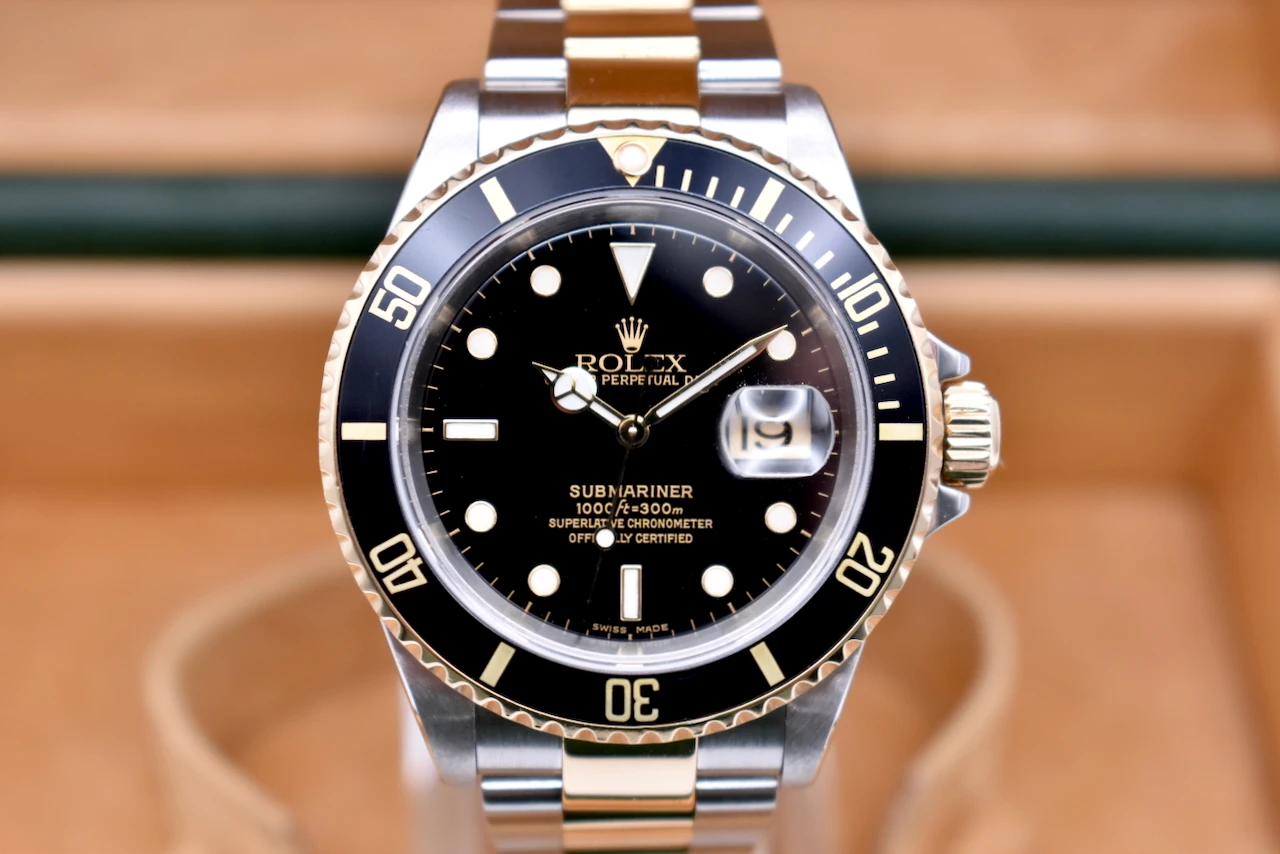 Rolex Submariner Stainless Steel & 18K Gold Watch 16613 2001 Box And Papers