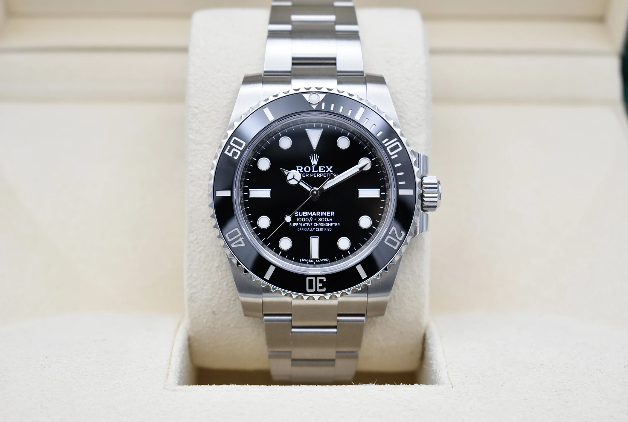Rolex Submariner No Date 114060 | 2020 Box & Papers