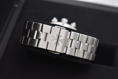Vacheron Constanton Overseas Chronograph Stainless Steel 5500V | 2019 B&P
