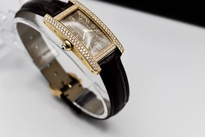 Cartier Tank Americaine Ladies 18ct 32mm Gold Diamond Set Watch 2482