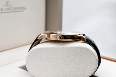 Jaeger LeCoultre Master Control 18ct Rose Gold Watch 147.2.37.S | Box & Papers