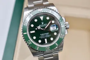 Rolex Submariner Stainless Steel Hulk Watch 116610LV | 2018 Box & Papers