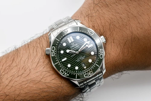 Omega Seamaster Stainless Steel Seaweed Green Watch 210.30.42.20.10.001 | 2026 B&P