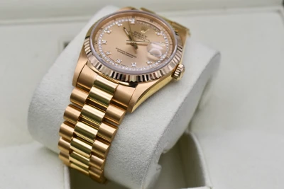 Rolex Day Date 36 Vintage Diamond String Dial 18k Gold 18238 | 1989 Box & Papers