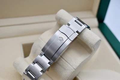 Rolex Air-King Bloodhound Stainless Steel Watch 116900 | 2020 Box & Papers