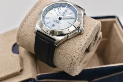 Breitling Chronomat GMT Stainless Steel Ice Blue Watch P32398 | 2023 B&P