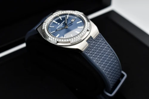 Vacheron Contstantin Overseas Ladies Stainless Steel Diamond Watch 1205V/100A-B590 | B&P