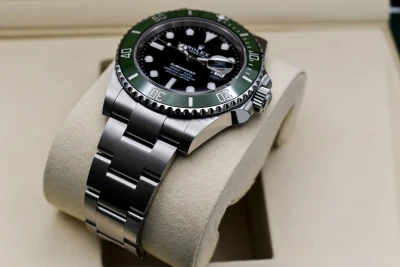 Rolex Submariner Stainless Steel Starbucks 41mm Watch 126610LV | 2026 Unworn