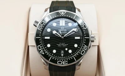 Omega Seamaster Seaweed Green Stainless Steel Watch 210.32.42.20.10.001 | 2026