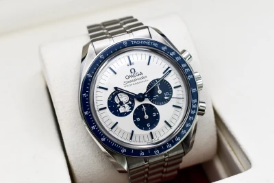 Omega Speedmaster Snoopy Edition Chronograph 310.32.42.50.02.001 | 2025 B&P