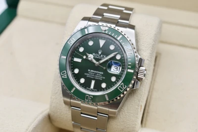 Rolex Submariner Hulk Stainless Steel Watch 116610LV | 2018 B&P