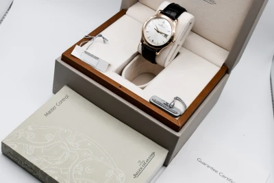 Jaeger LeCoultre Master Control 18ct Rose Gold Watch 147.2.37.S | Box & Papers