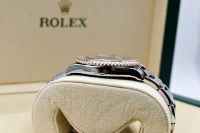 Rolex Yacht-Master 37 Steel & 18k Rose Gold Choco Dial Watch 268621 | 2020 B & P