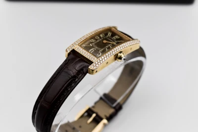Cartier Tank Americaine Ladies 18ct 32mm Gold Diamond Set Watch 2482