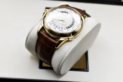 Patek Philippe 18ct Yellow Gold World Time Watch 5130J | Box & Papers