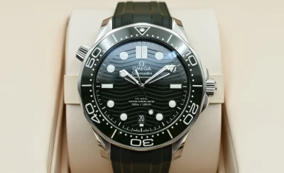Omega Seamaster Professional Seaweed Green Watch 210.32.42.20.10.001 | 2026