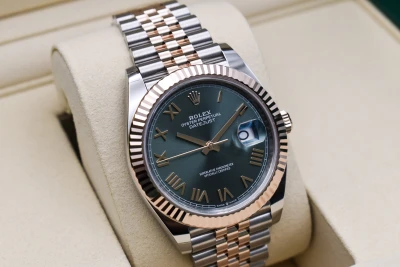 Rolex Datejust 41 18k Rose Gold & Steel Green Roman Watch 126331 | 2026 Unworn