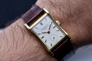 Patek Philippe Hour Glass Vintage Dress Watch Ref: 1593 | 1950s