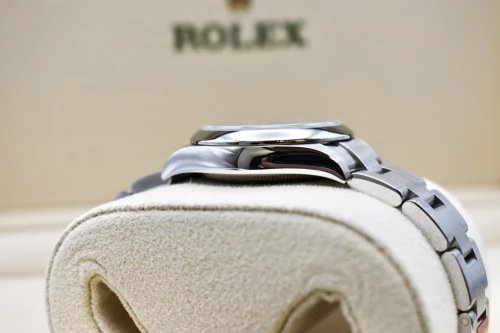 Rolex Oyster Perpetual 31mm Stainless Steel Tiffany Dial Watch 277200 | 2026 Unworn