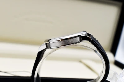 A. Lange & Sohne White Gold 1815 Watch 233.026 | Box & Papers