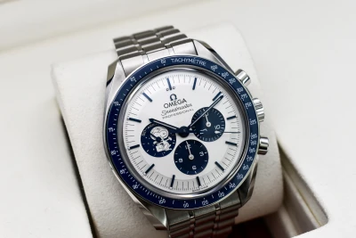 Omega Speedmaster Snoopy Edition Chronograph 310.32.42.50.02.001 | 2025 B&P