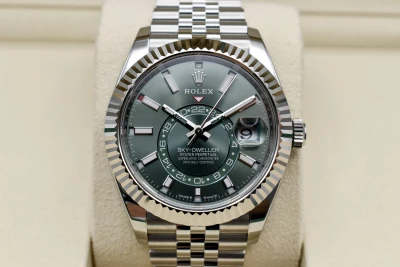 Rolex Skydweller Stainless Steel Green Dial 42mm Watch 336934 | 2025 Unworn