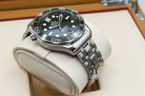 Omega Seamaster Stainless Steel Seaweed Green Watch 210.30.42.20.10.001 | 2026 B&P