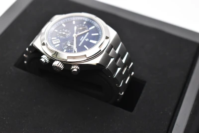 Vacheron Constanton Overseas Chronograph Stainless Steel 5500V | 2019 B&P