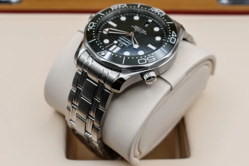 Omega Seamaster Stainless Steel Seaweed Green Watch 210.30.42.20.10.001 | 2026 B&P