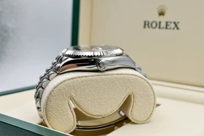 Rolex Skydweller Stainless Steel Green Dial 42mm Watch 336934 | 2025 Unworn