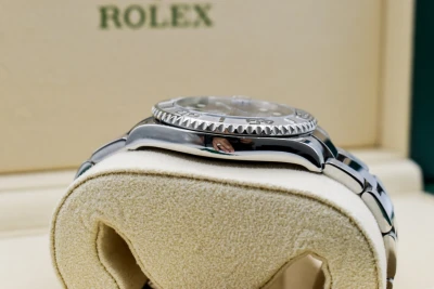 Rolex Yachtmaster 37 Stainless Steel Slate Dial Watch 268622 | 2020 B&P